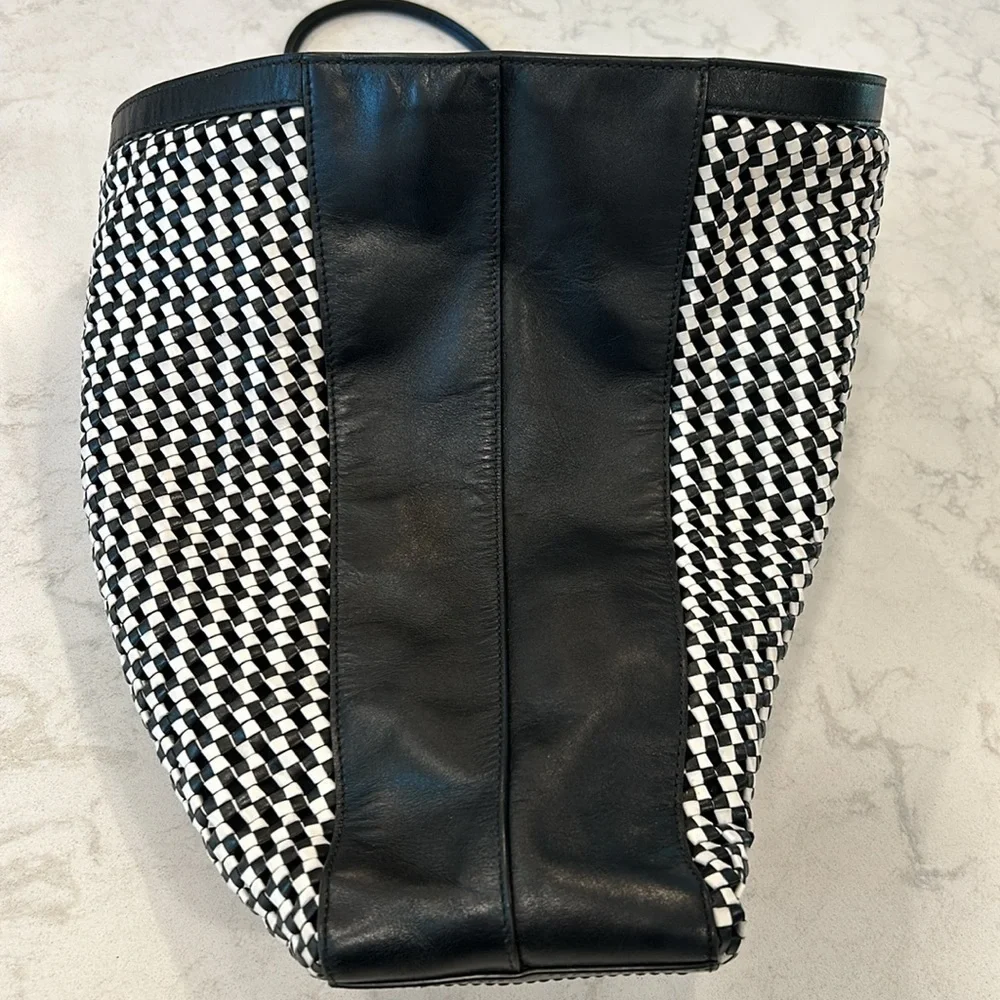 Tory Burch Erica Black/White Leather‎ Woven Large Tote